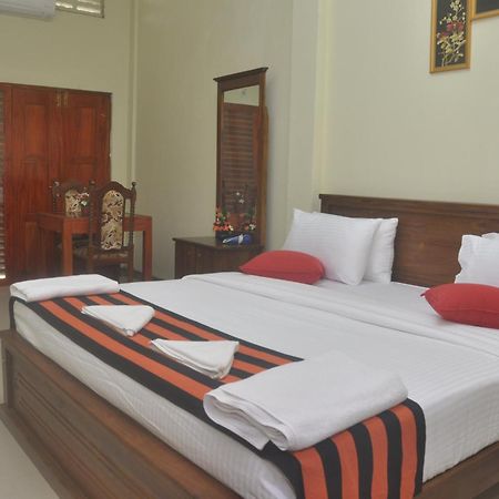 The Max Villa Negombo Eksteriør bilde