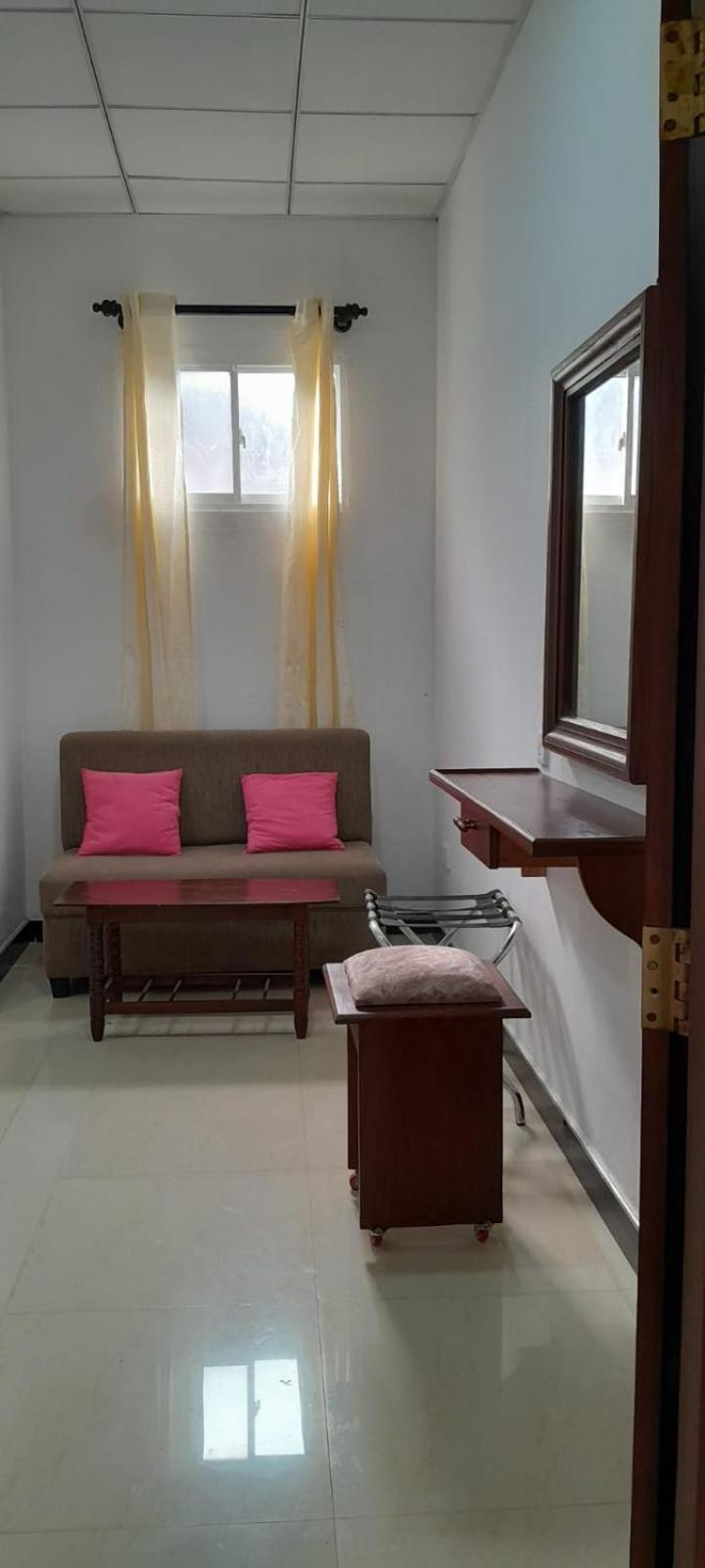 The Max Villa Negombo Rom bilde